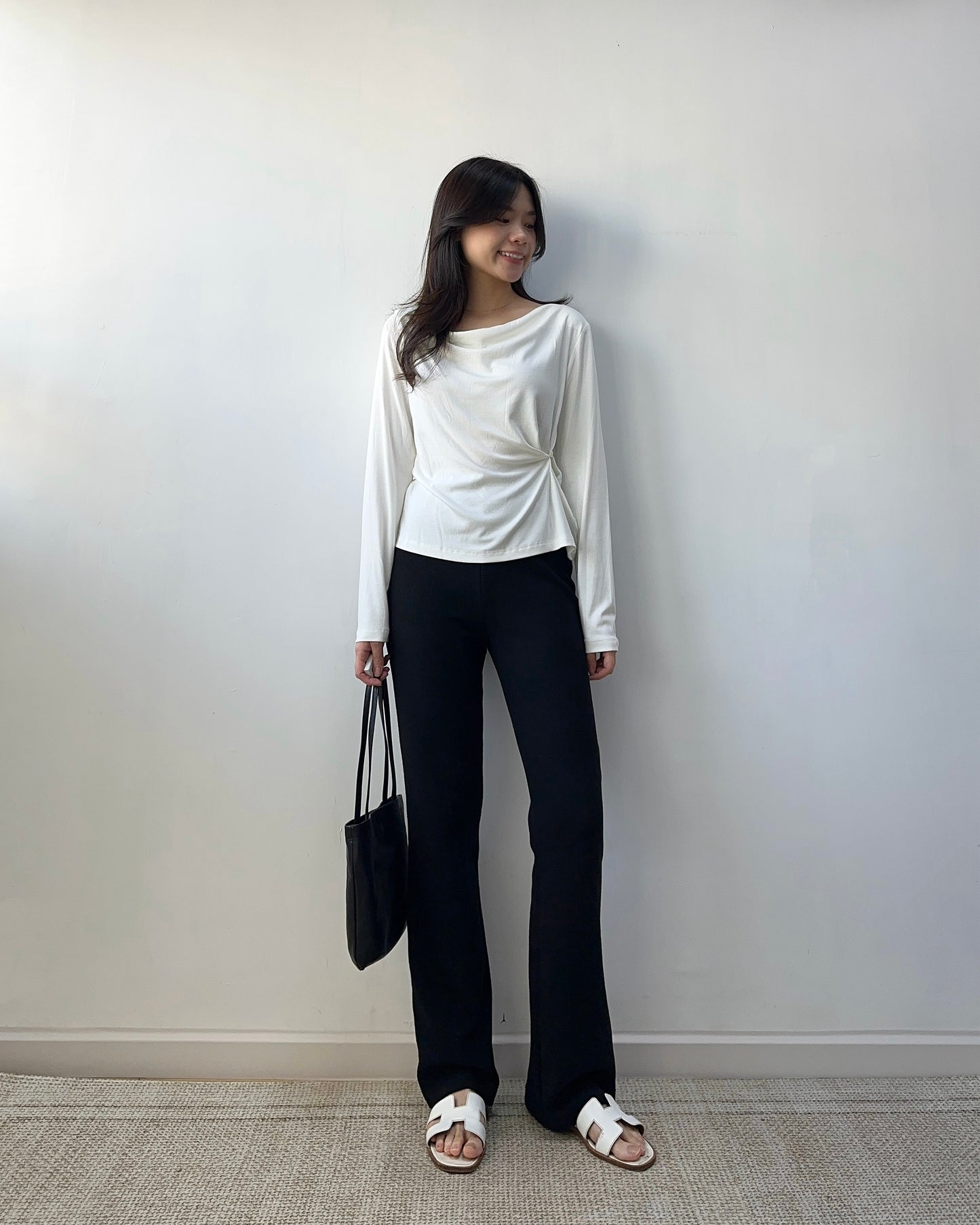 預訂|暗羅紋修腳微喇叭褲