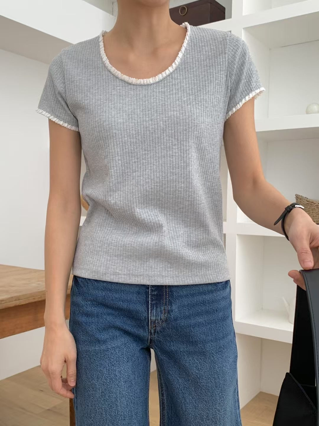 【預訂】花邊紋Tee