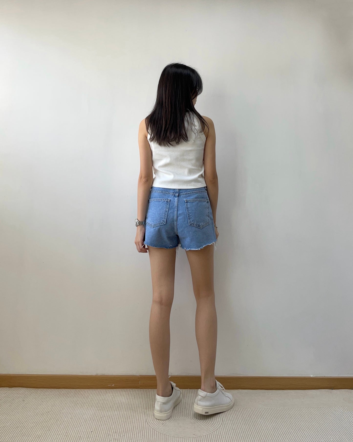 五鈕短牛仔裙褲