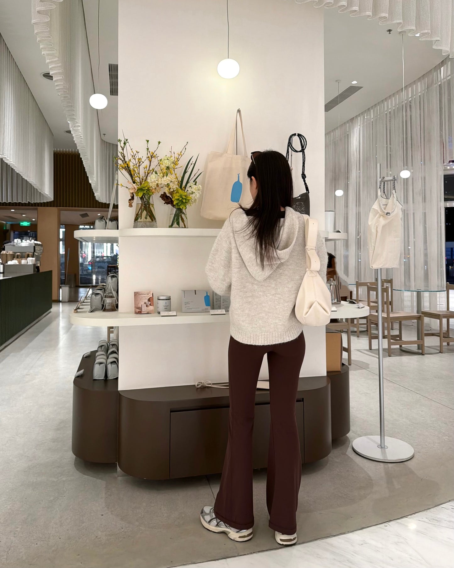 瘦一圈微喇叭彈性褲 BY NWN