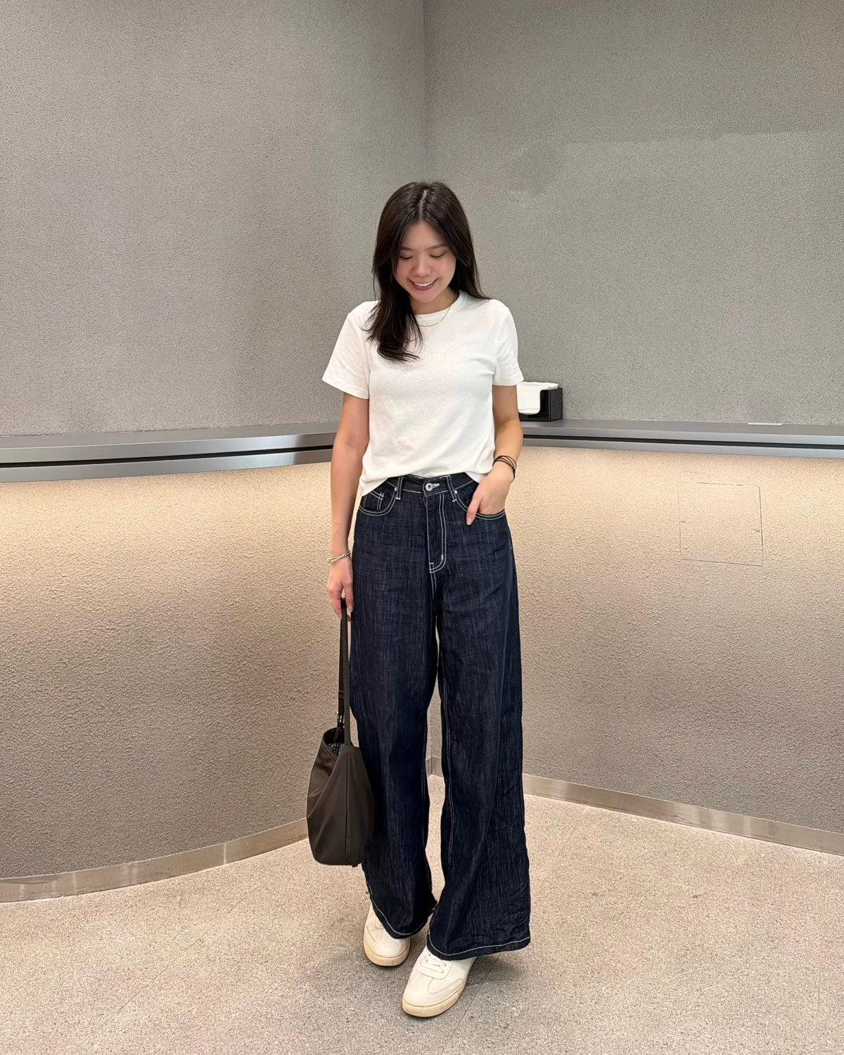 暗紋短Tee
