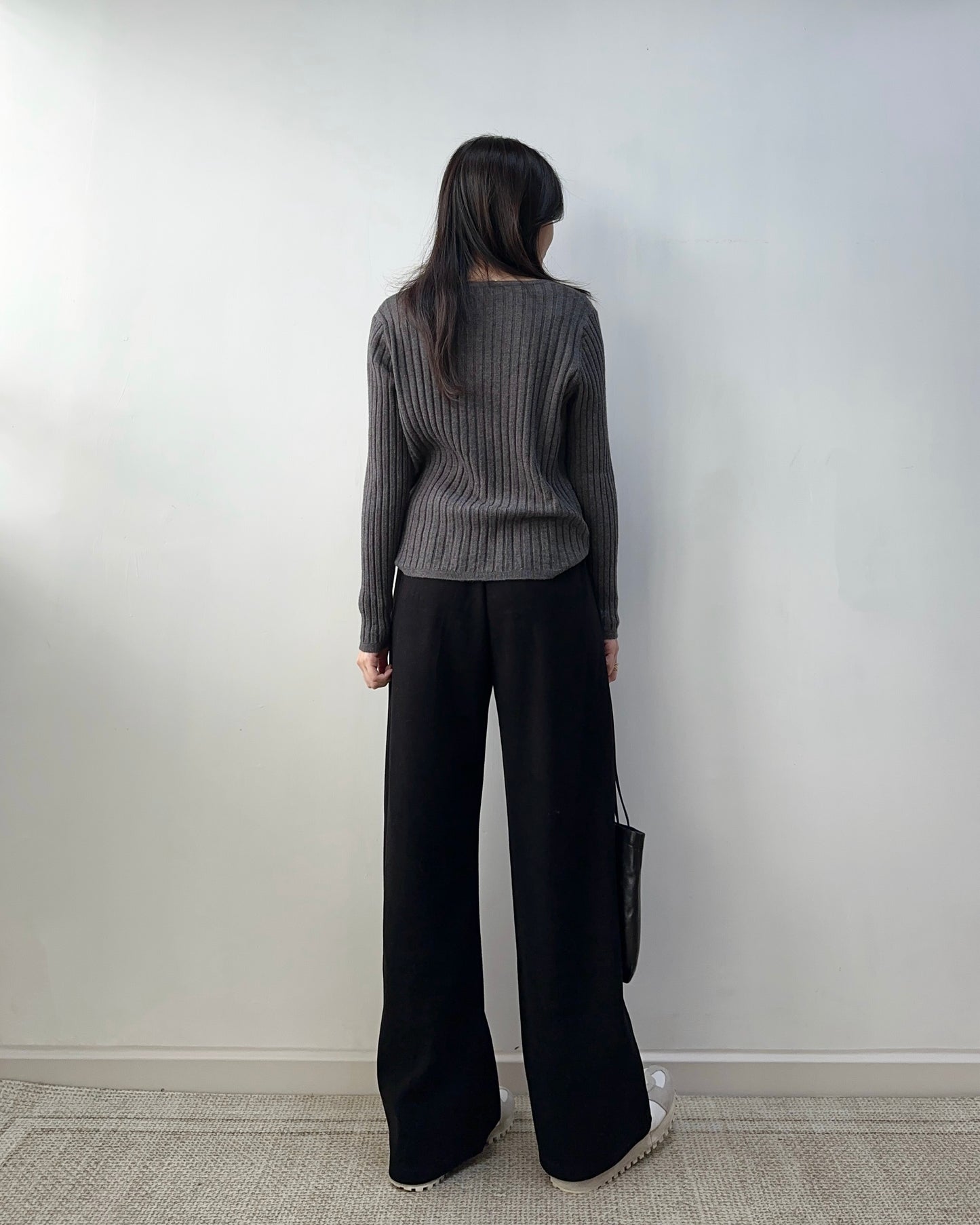 小V領直間條紋冷線Top