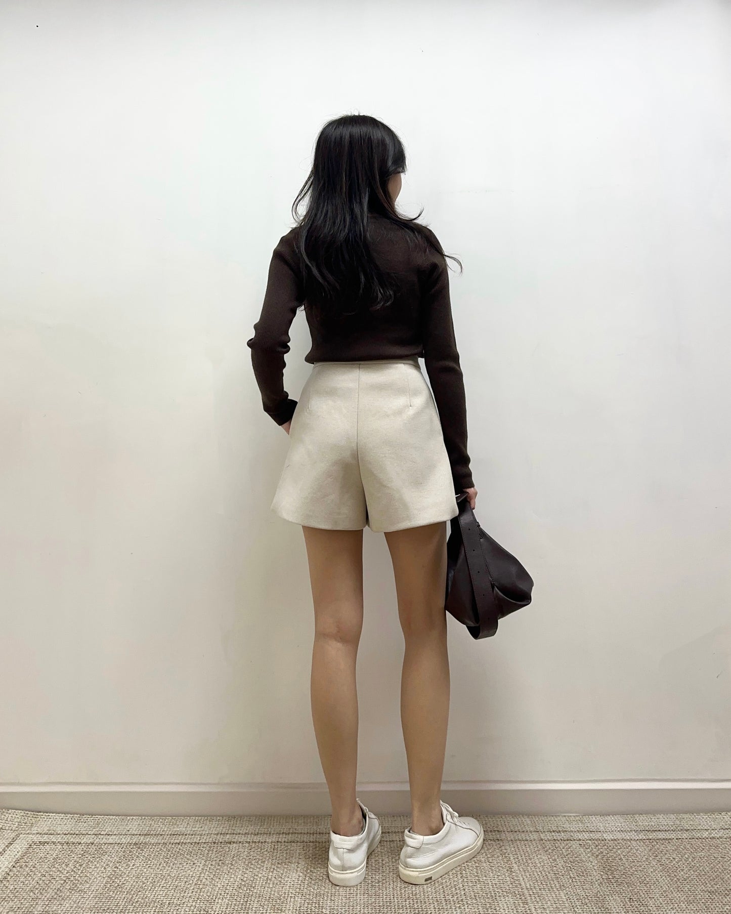 圓領暗直間紋Tee