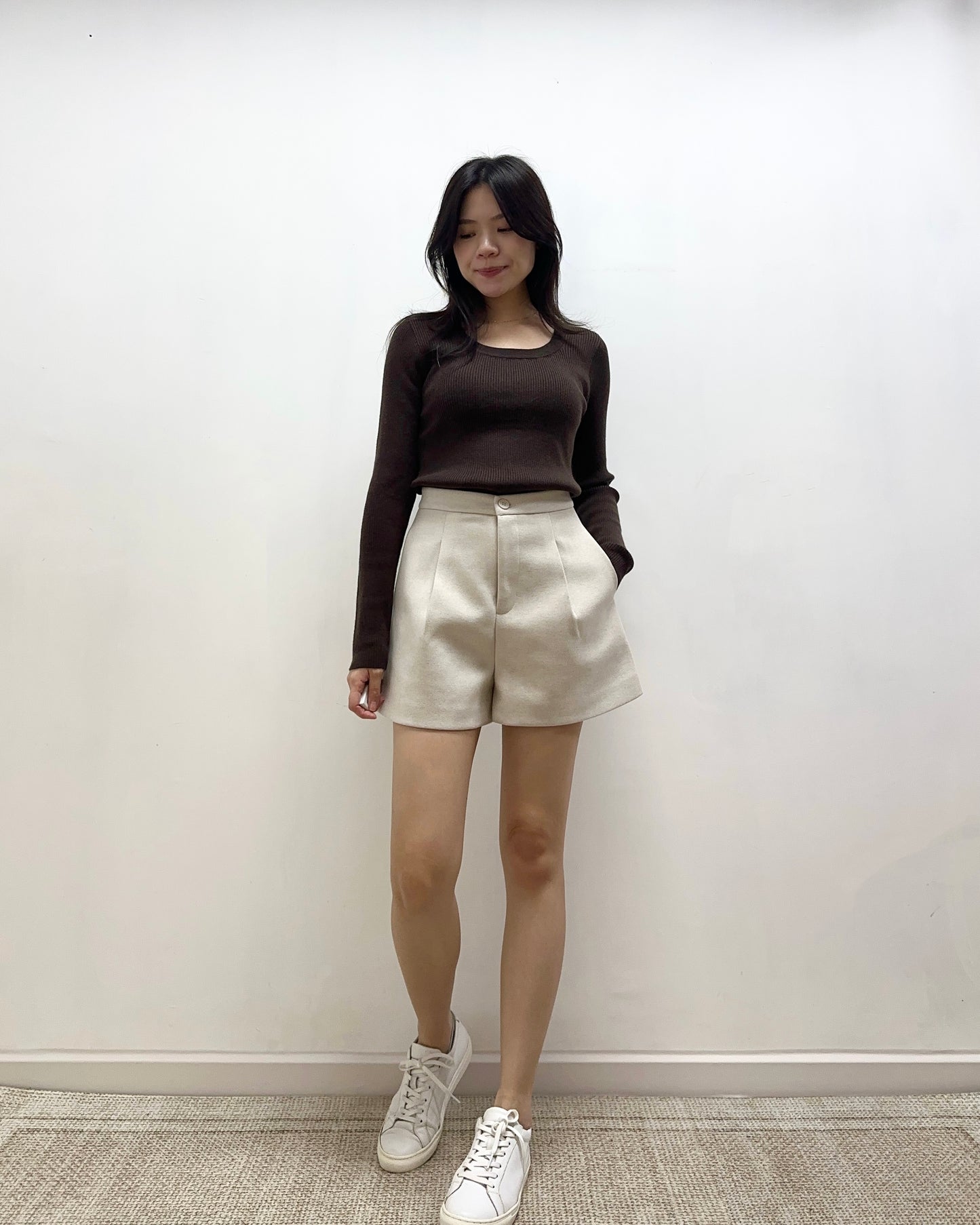 圓領暗直間紋Tee