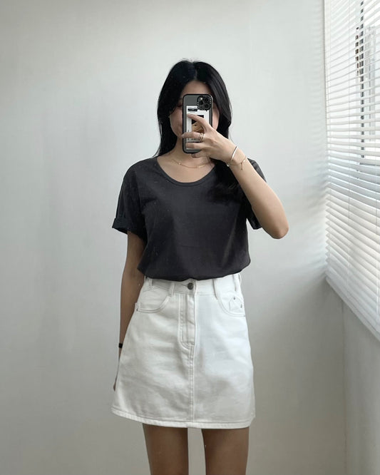 麻棉圓V領Tee