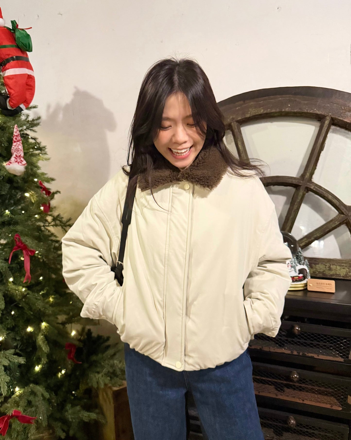 反領羊羔毛短羽絨