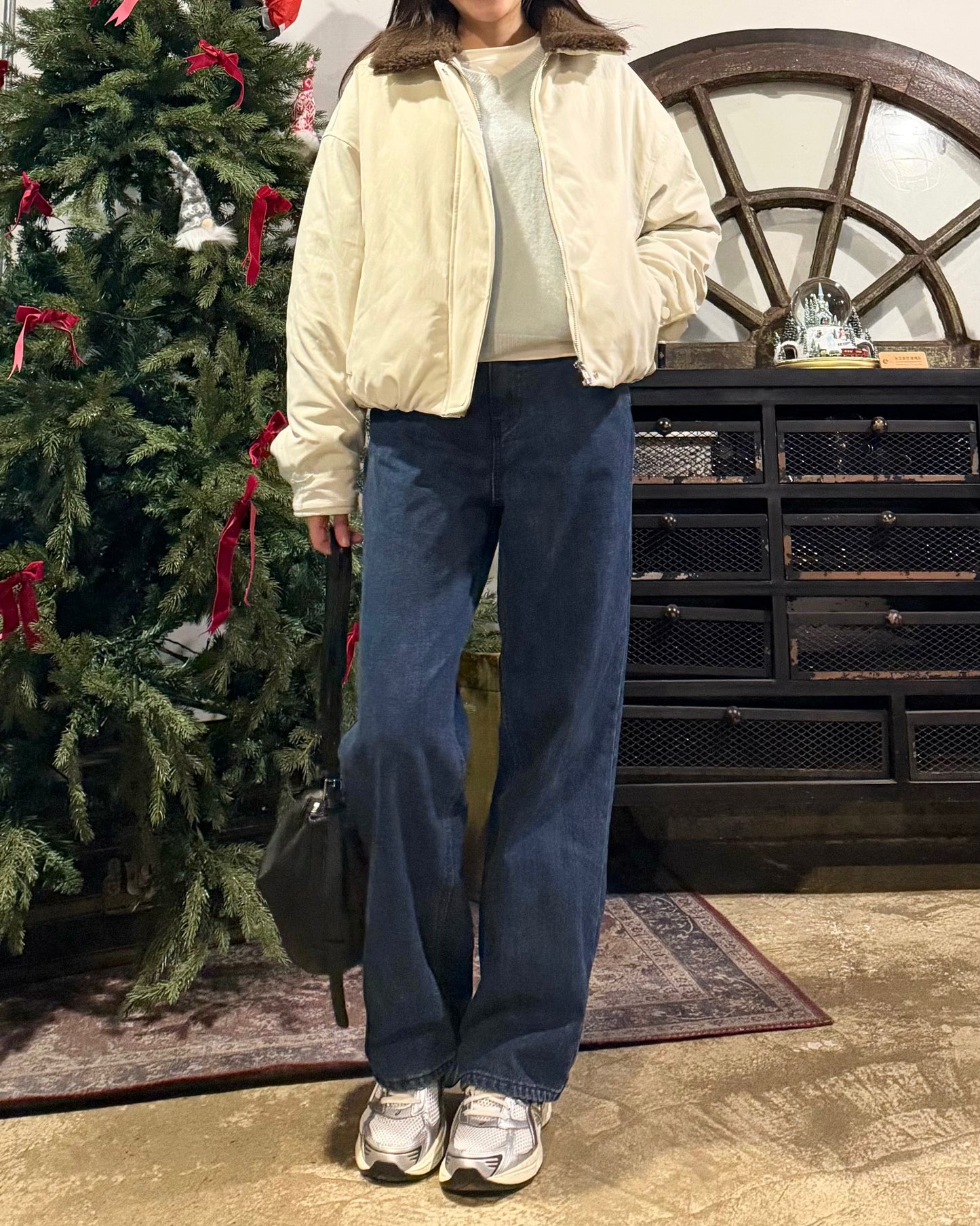 深藍天鵝絨直筒長牛