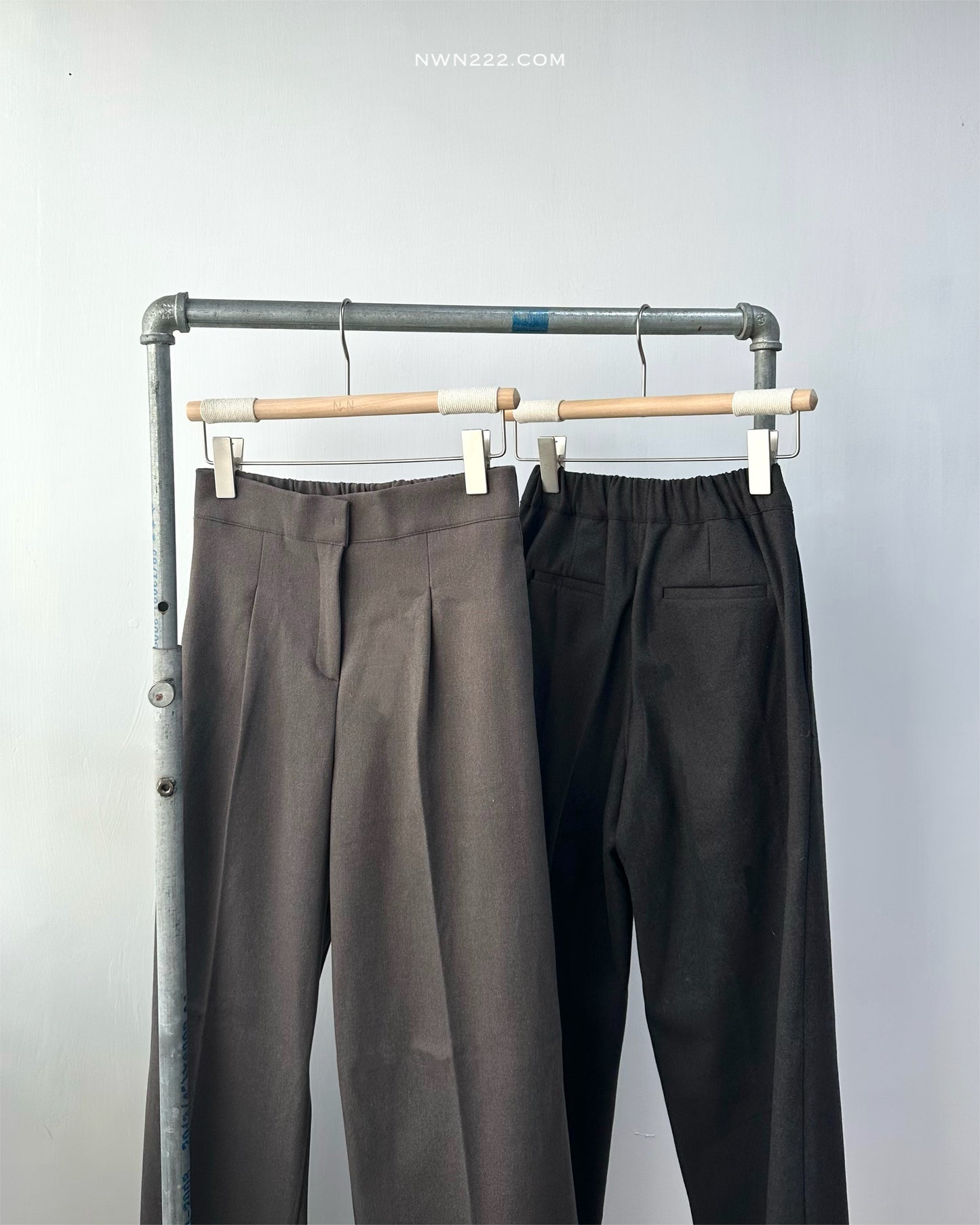 薄絨直筒西裝褲