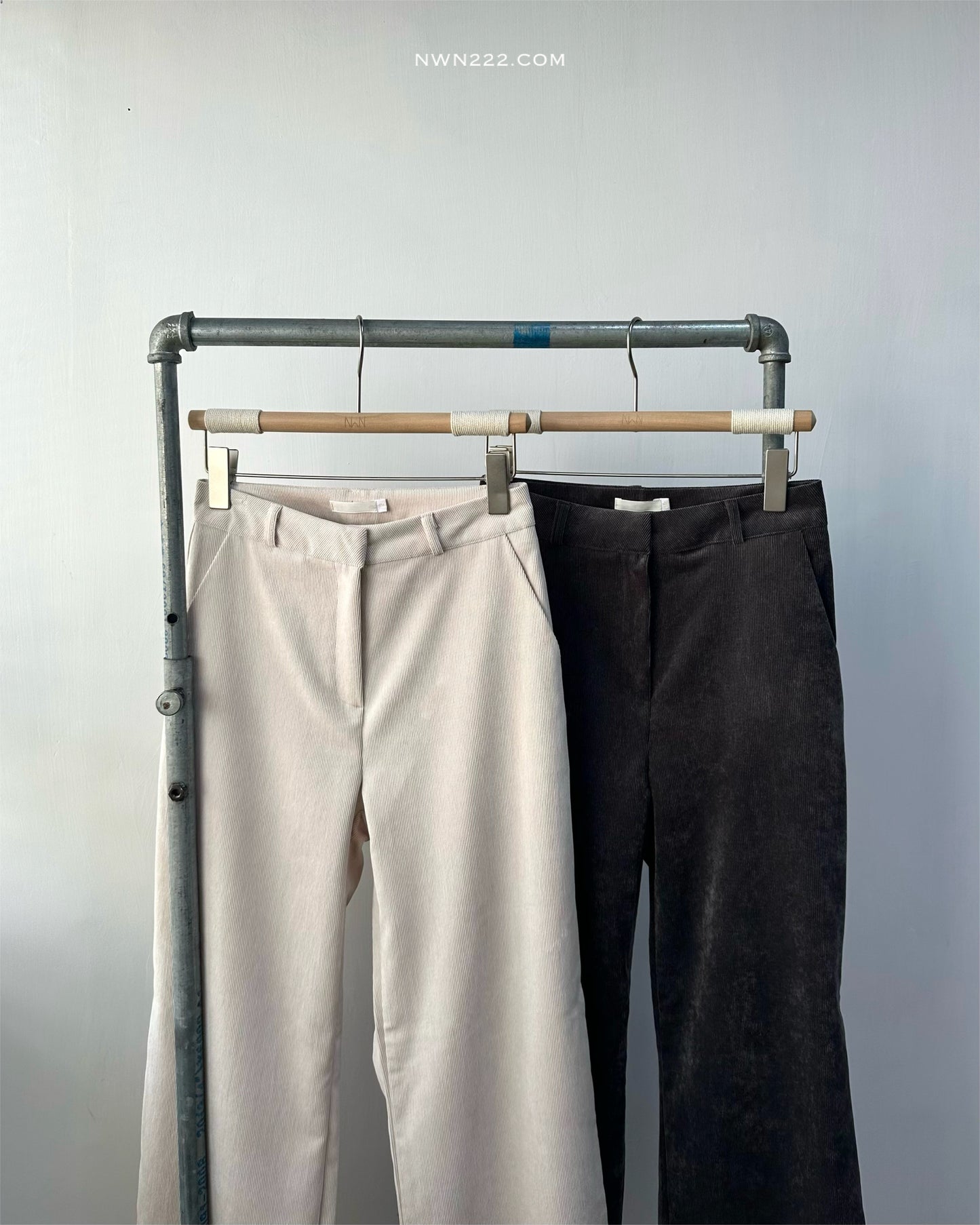 《現貨》燈芯絨面直筒褲