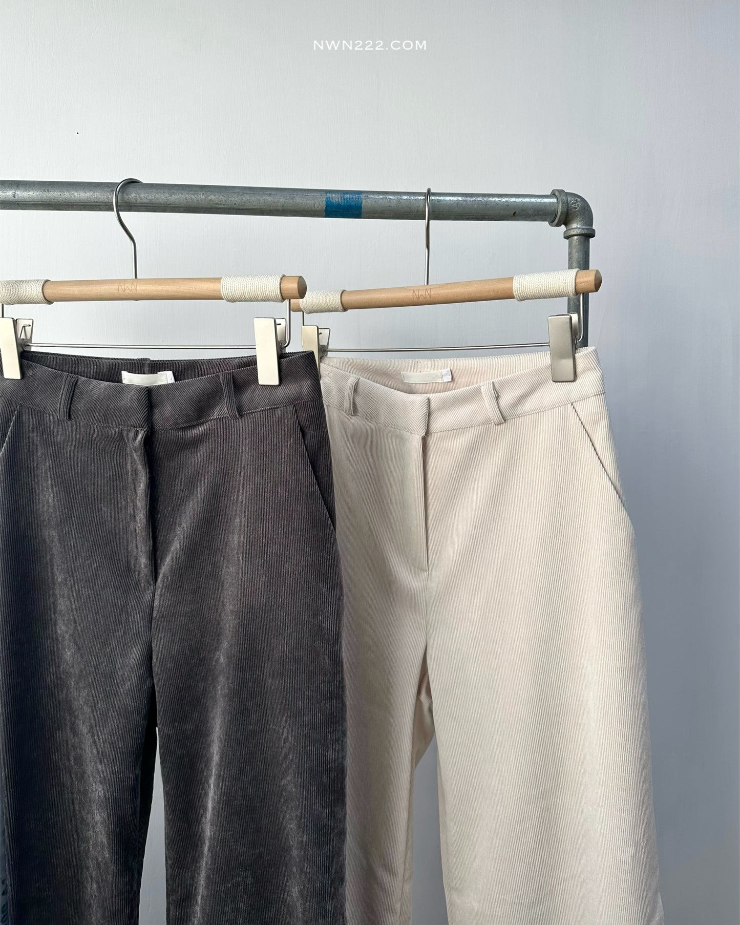 《現貨》燈芯絨面直筒褲