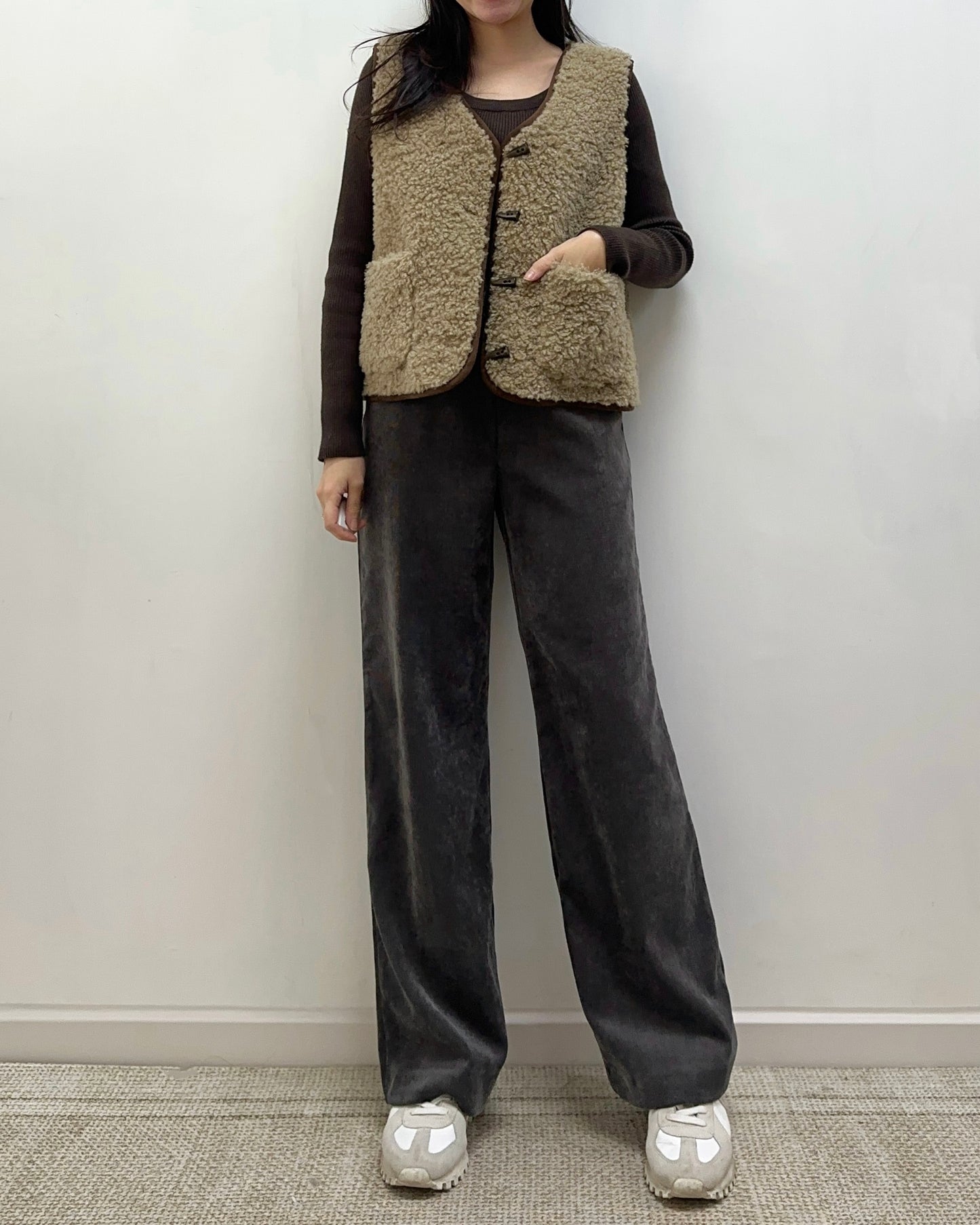 《現貨》燈芯絨面直筒褲