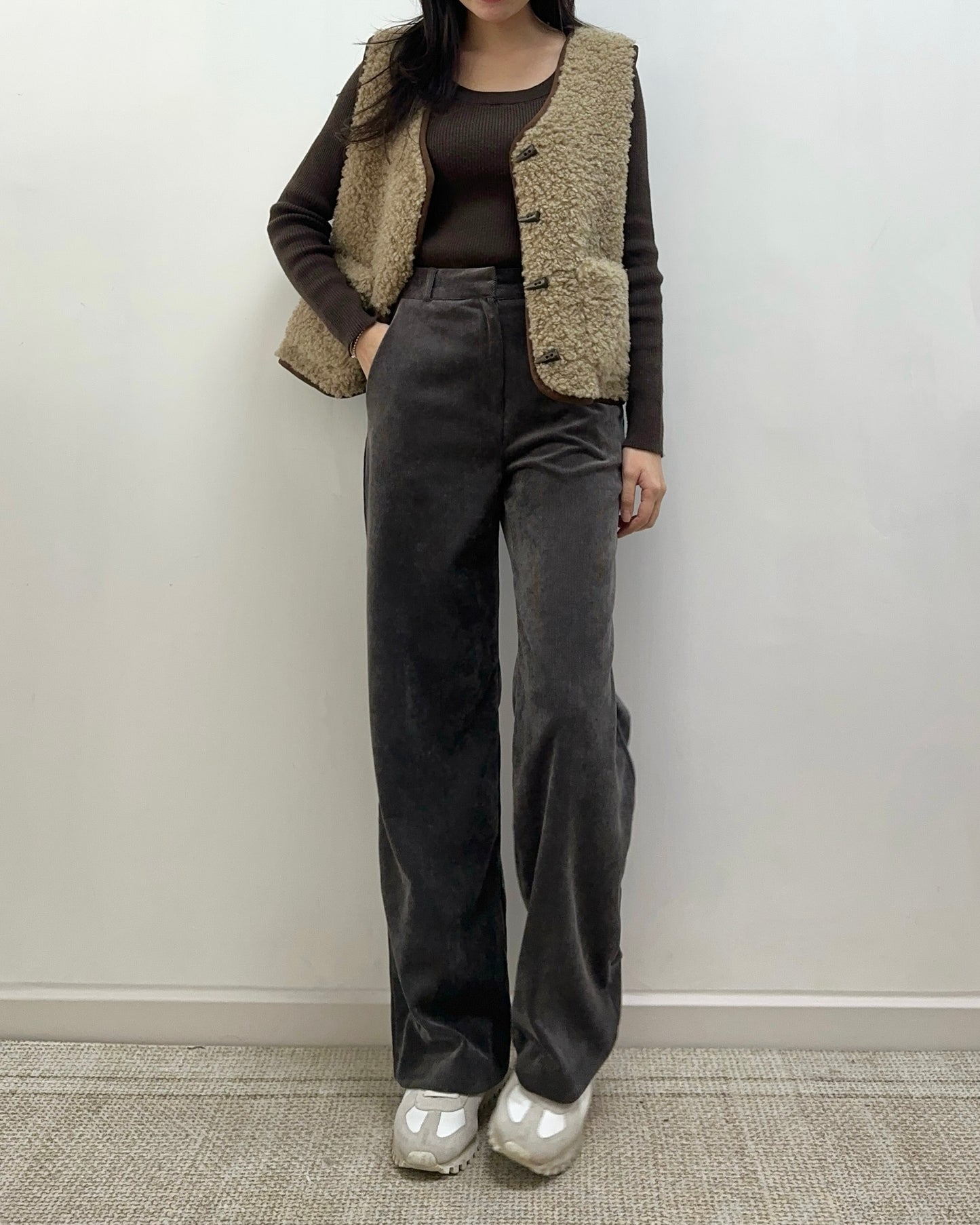 《現貨》燈芯絨面直筒褲