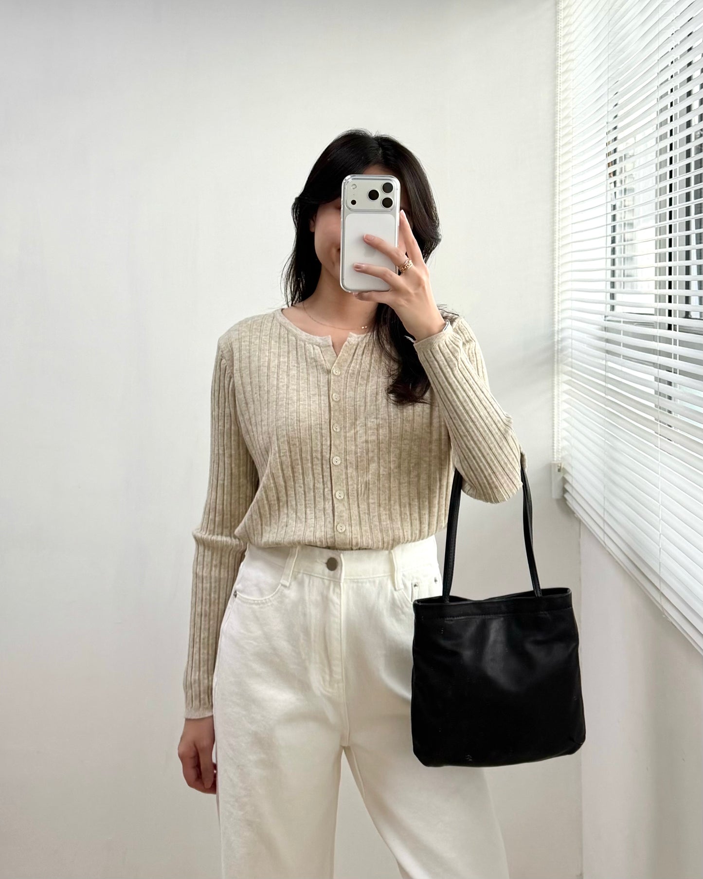 小V領直間條紋冷線Top