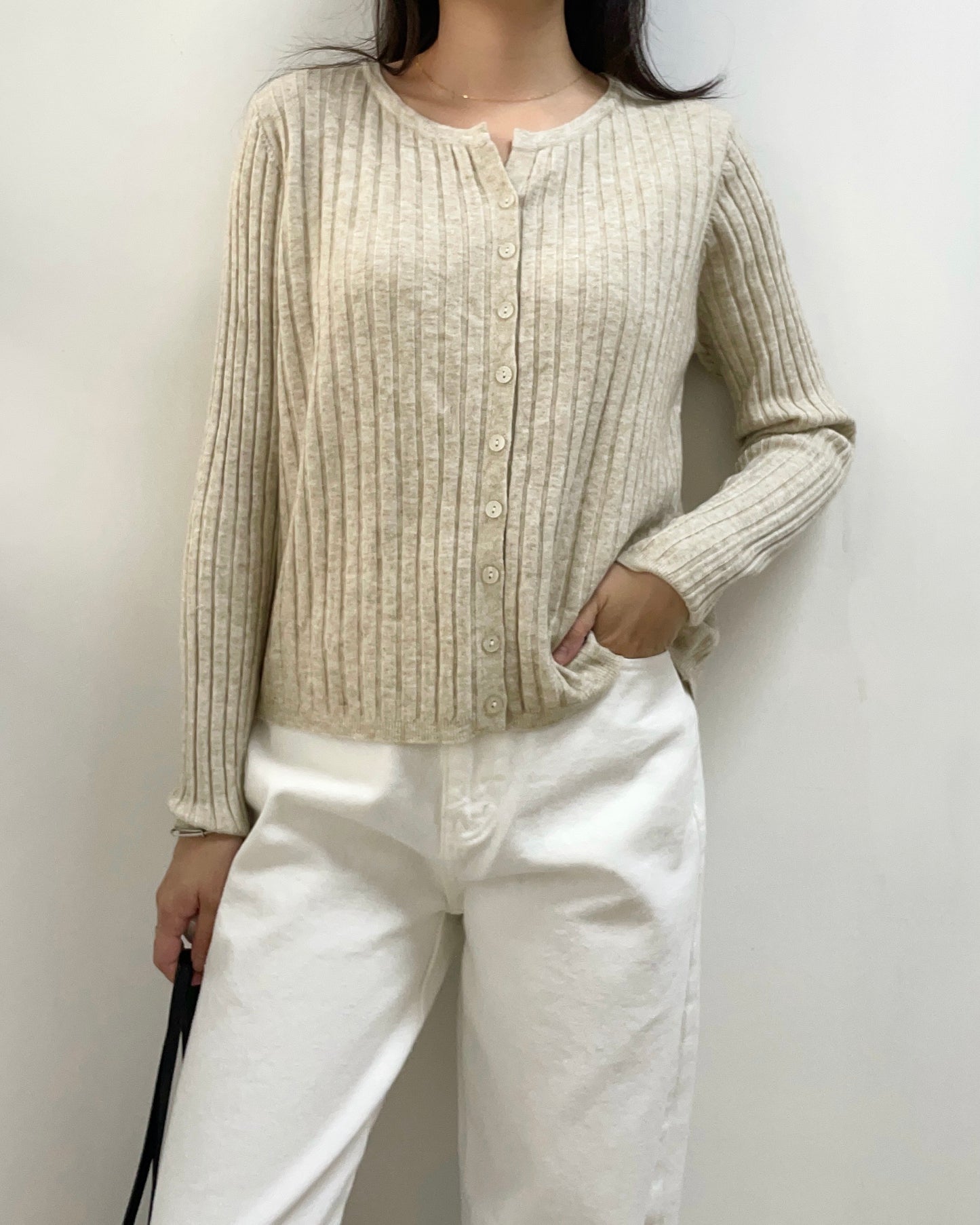 小V領直間條紋冷線Top