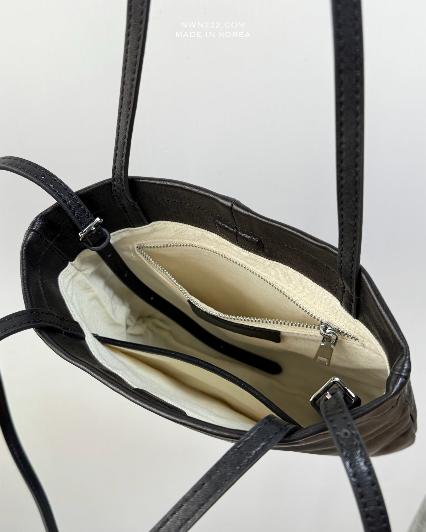 【預訂】方包真羊皮袋